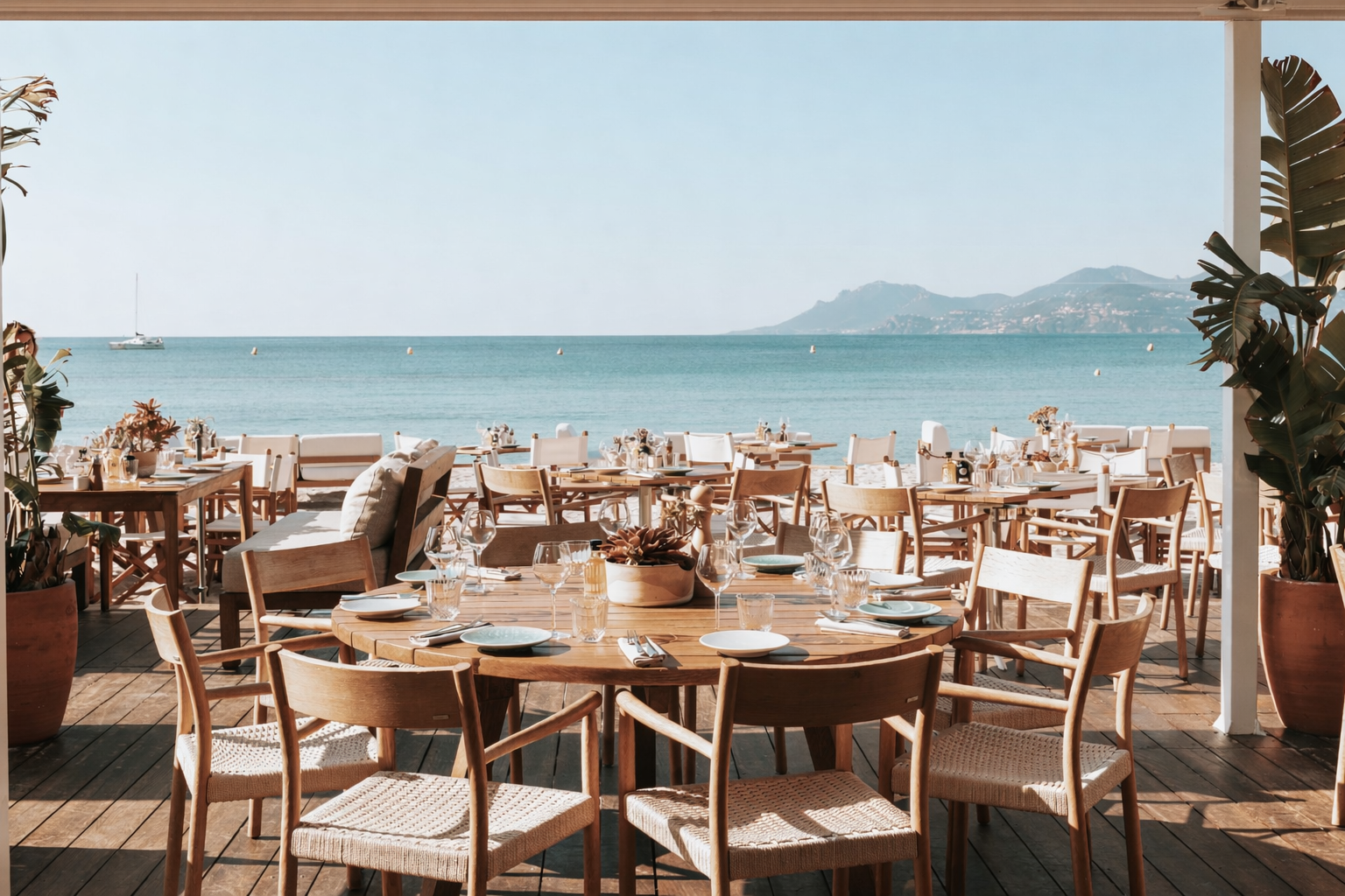 MIRAMAR PLAGE - Plage & Restaurant Cannes