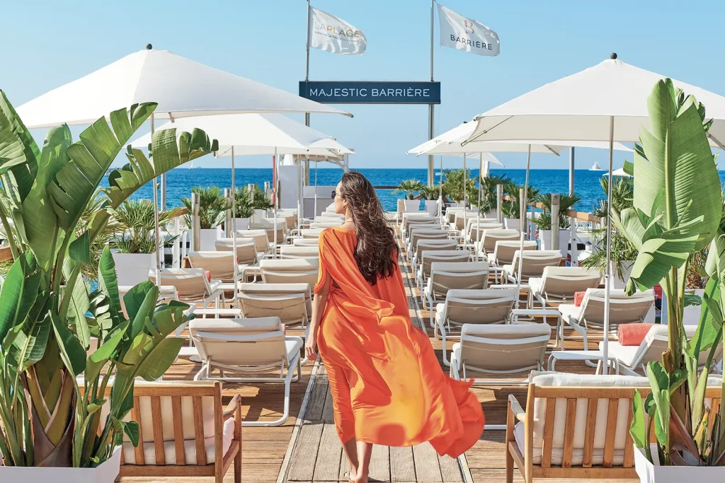 Plage Privée, restaurant, Cannes, Groupe Barrière, Bfire by Mauro Colagreco