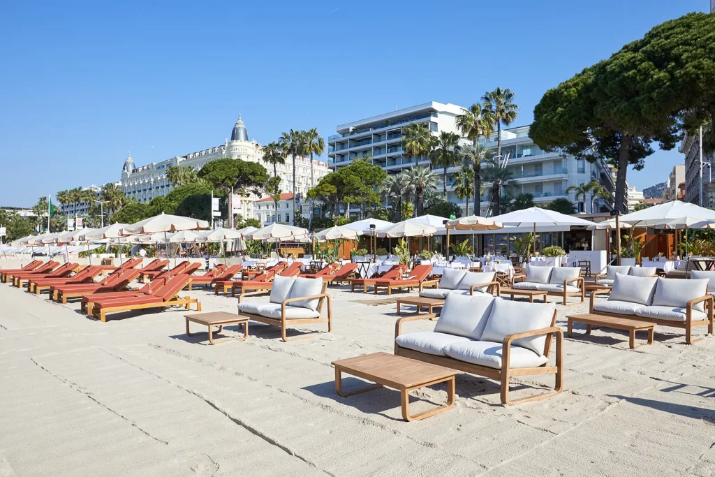 RADO PLAGE Cannes, Restaurant & Evénementiel