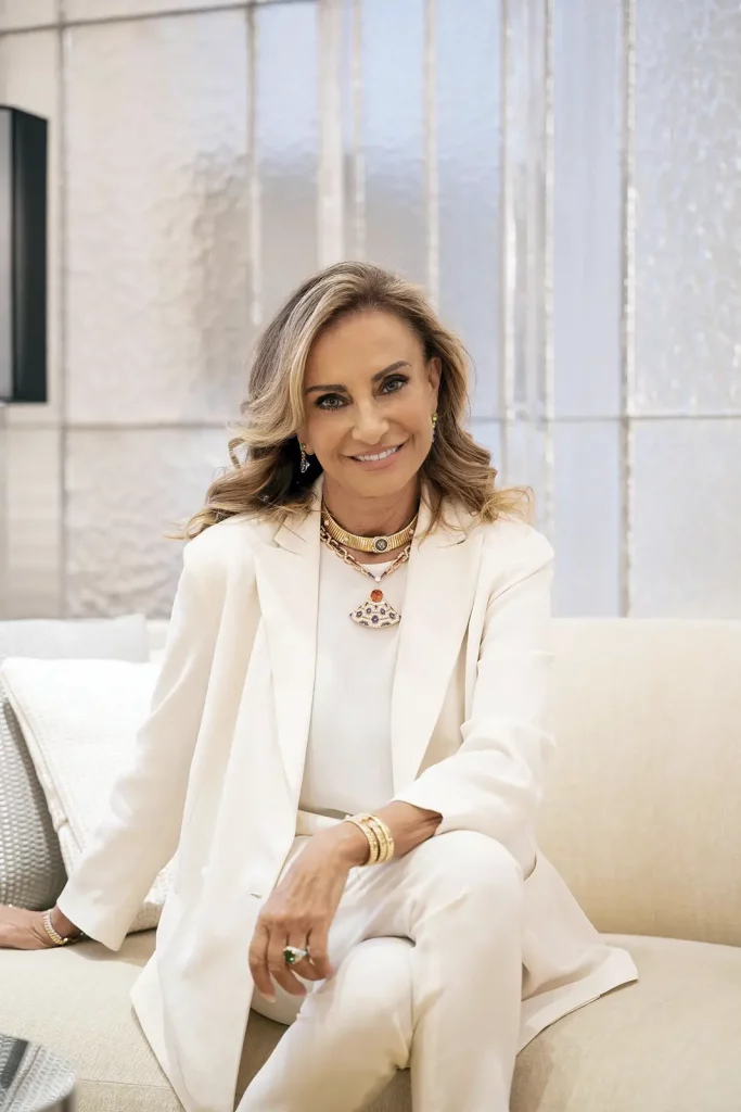 Lucia SilvestriDirectrice de la Création et de l’Achat de Pierres