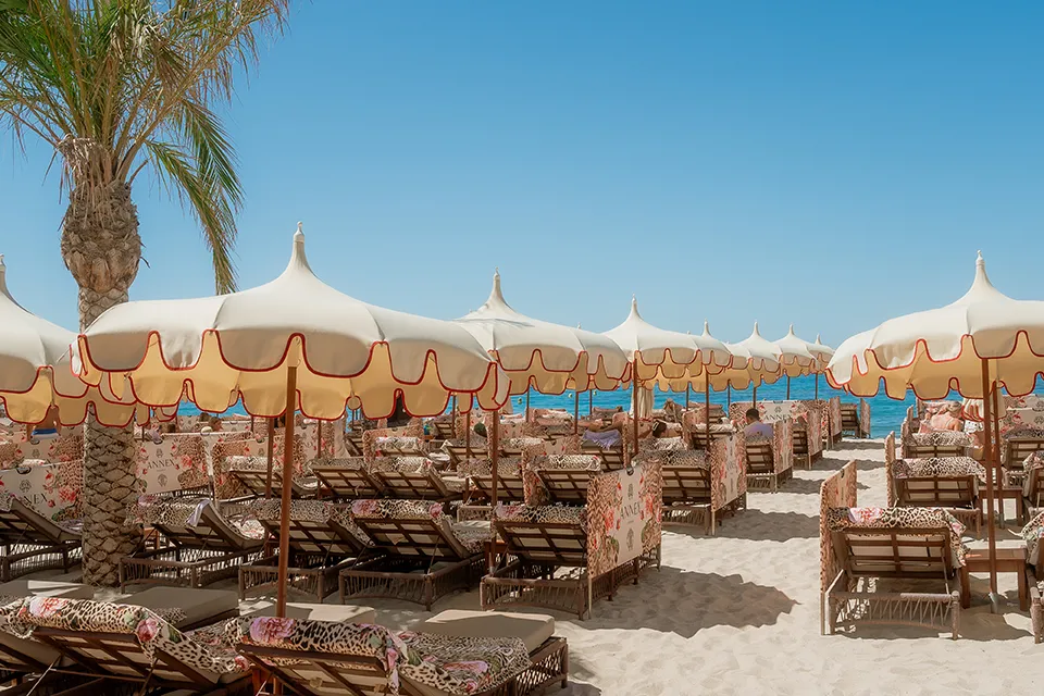 LES PLAGES INCONTOURNABLES DE SAINT-TROPEZ À MONACO